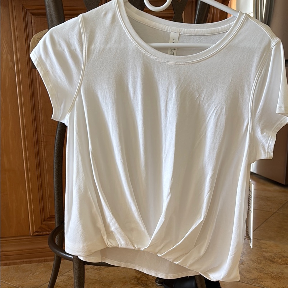 Lululemon pleats and thank you short sleeve T